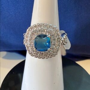Elegant Silver and Blue Gemstone Ring